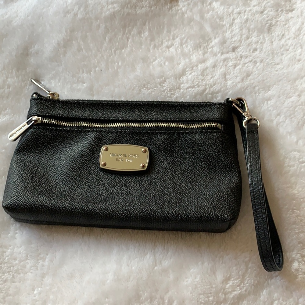 Michael Kors Wristlet